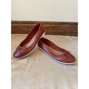 Collection by Clarks Cloud Stepper Soft Cushion Ballet Flats Red Polka BowSz 9.5